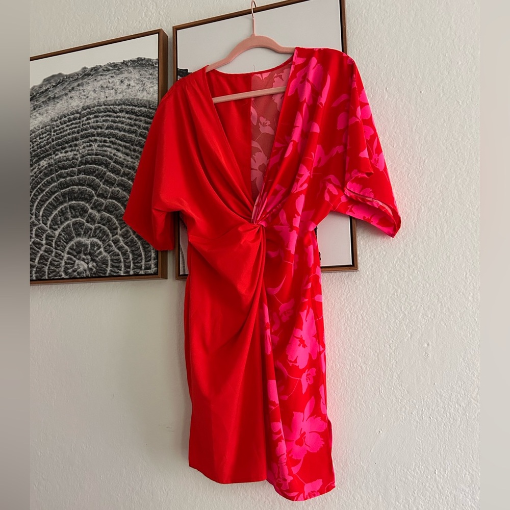 5/$25 Red and Pink Floral Dress M